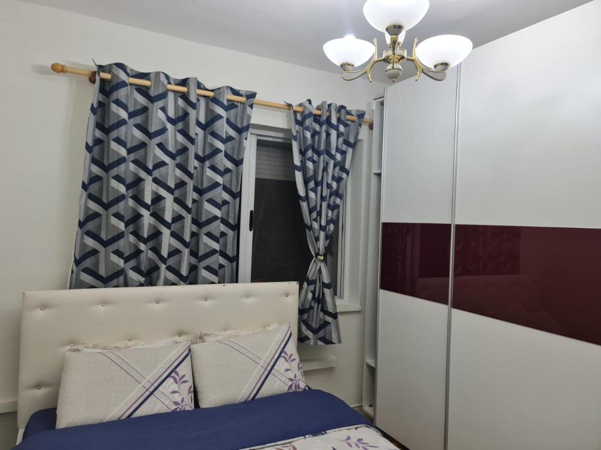 Saloon Apartment Tirana Extérieur photo