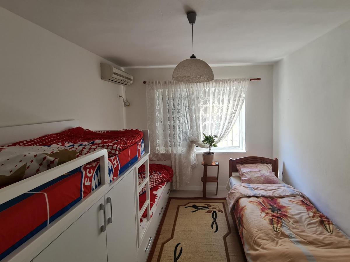 Saloon Apartment Tirana Extérieur photo